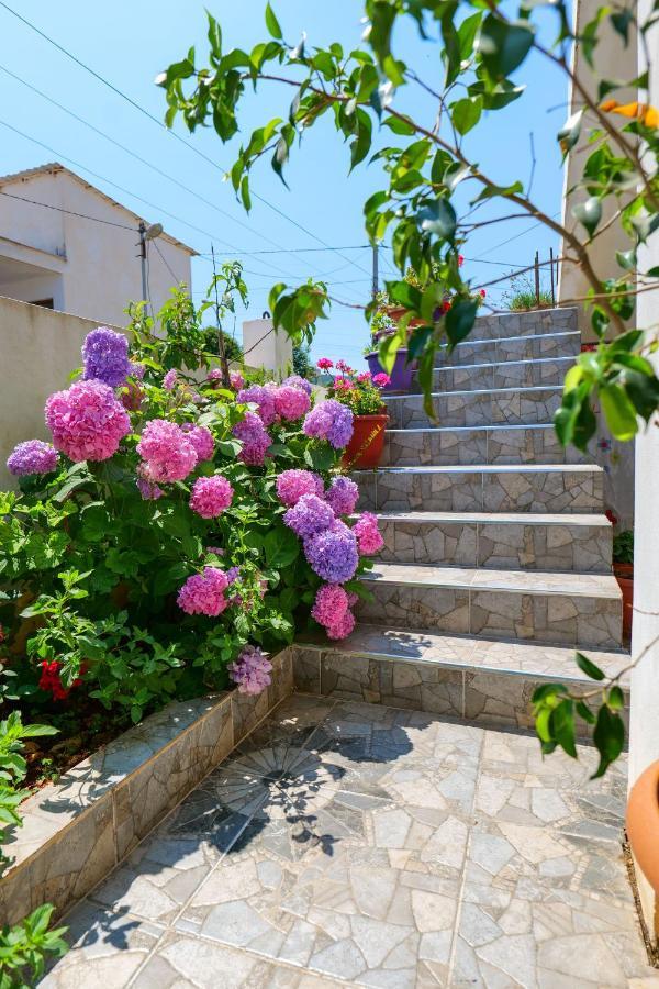 Ilias House Hotel Ksamil Exterior photo