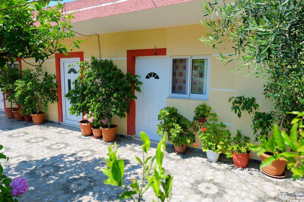Ilias House Hotel Ksamil Exterior photo