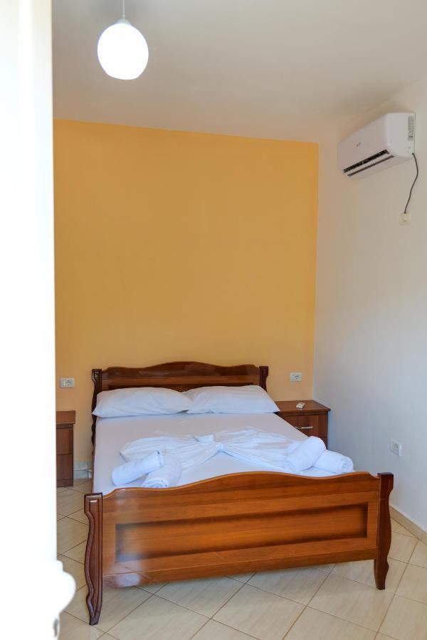 Ilias House Hotel Ksamil Exterior photo