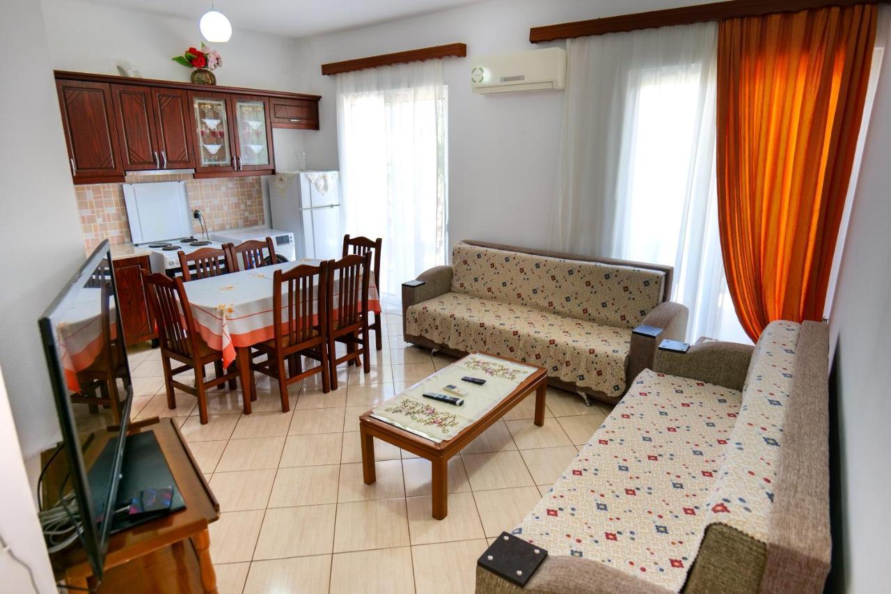 Ilias House Hotel Ksamil Exterior photo